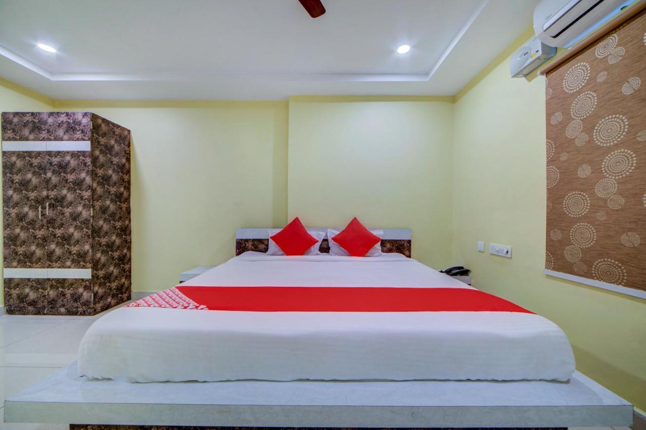 Hotel O Ksl Guest House Karimnagar Bagian luar foto