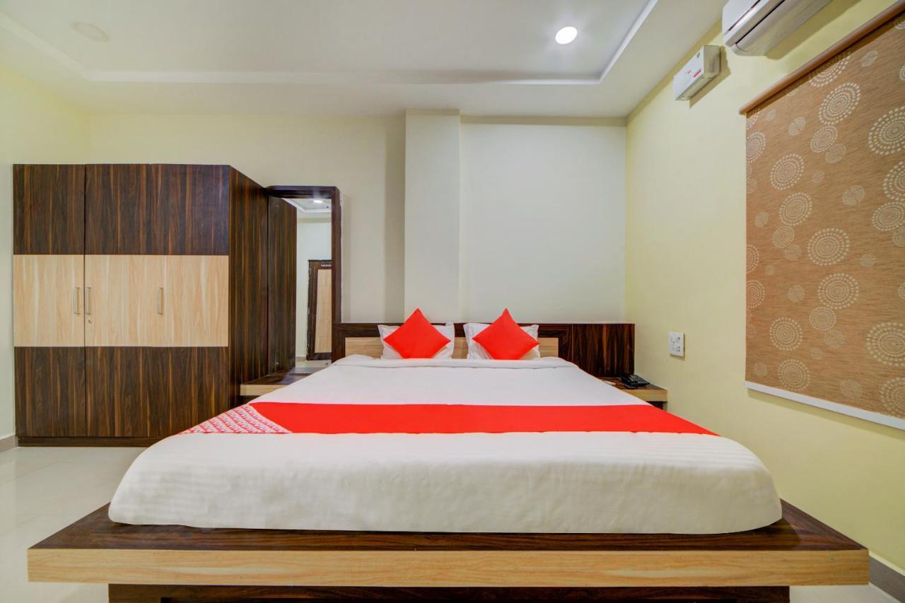 Hotel O Ksl Guest House Karimnagar Bagian luar foto